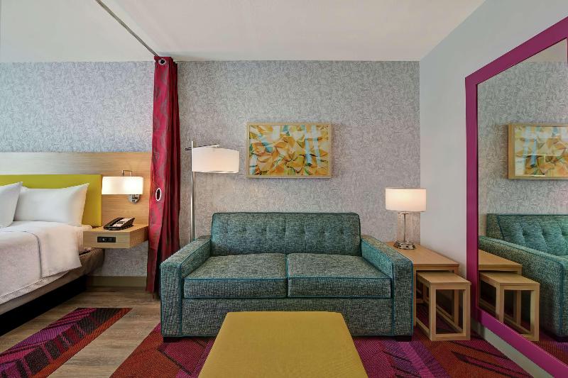 اتاق استاندارد سه نفره, Altamira