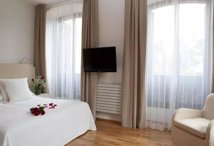 اتاق سوپریور با چشمانداز باغ, Balneario Prats