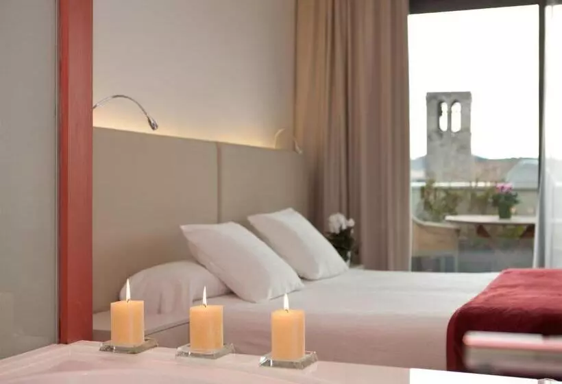 اتاق لوکس با وان آب گرم, Balneario Prats