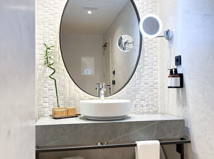 スタンダードシングルルーム, Barcelo Carmen Granada