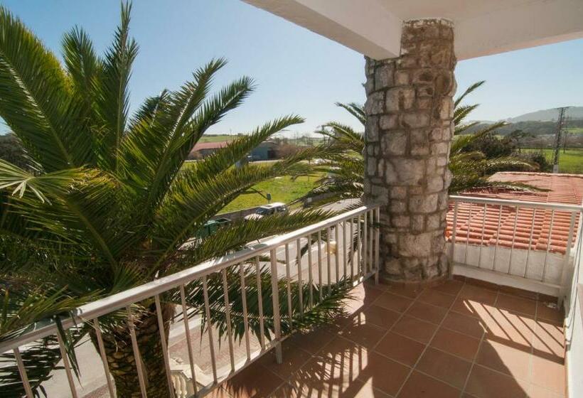 バルコニー付きシングルスタンダードルーム, Costa De Ajo