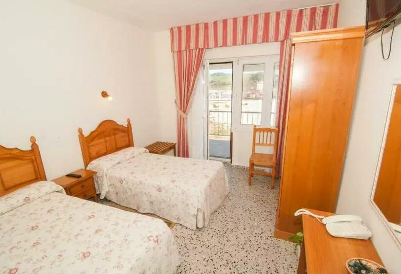Quarto standart com varanda, Costa De Ajo