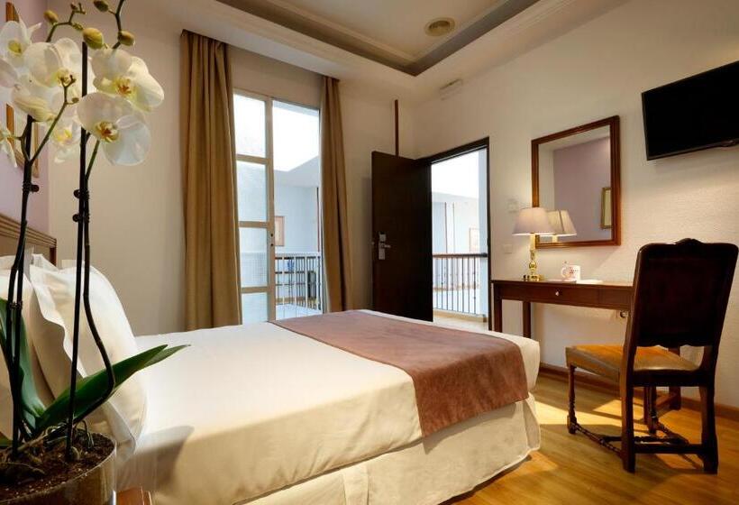 Standard Enkeltværelse, Exe Triunfo Granada