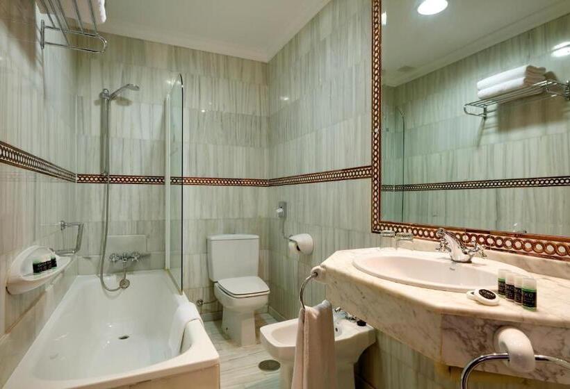 Standard Værelse Byudsigt, Exe Triunfo Granada