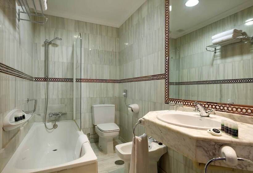 Standard 3 Pers. Værelse, Exe Triunfo Granada