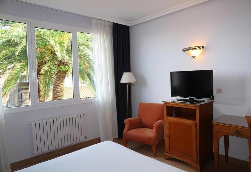 اتاق استاندارد با چشم‌انداز باغ, Gudamendi