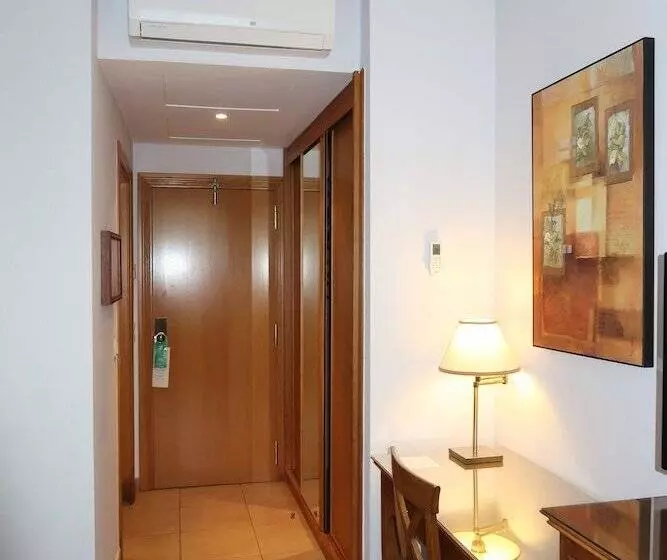 Standard Room, Gudamendi