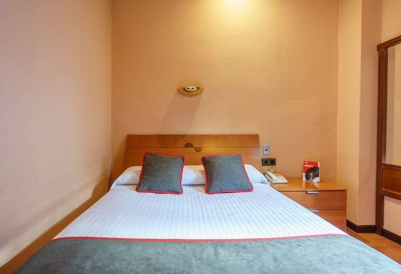 标准间, Los Castaños