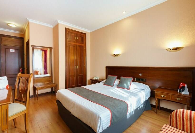 标准间, Los Castaños