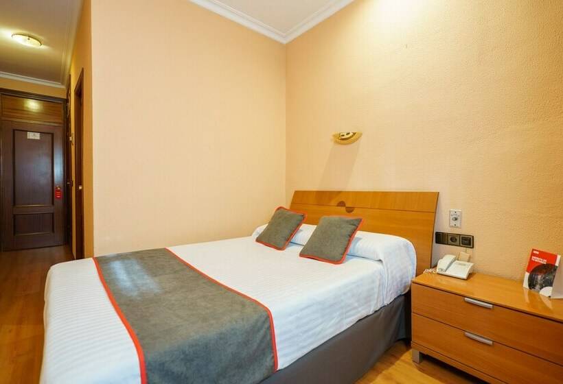 标准间, Los Castaños