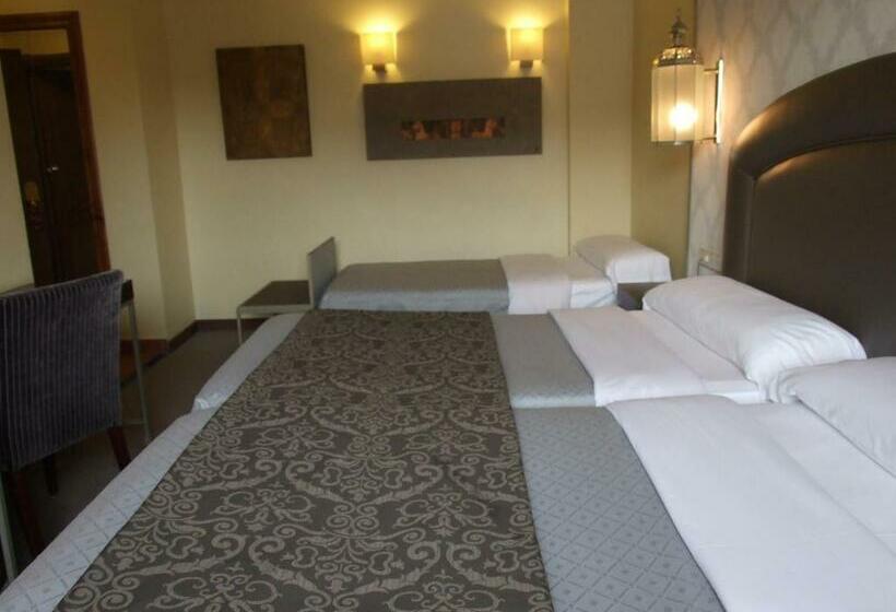 スタンダードルーム, Macia Alfaros