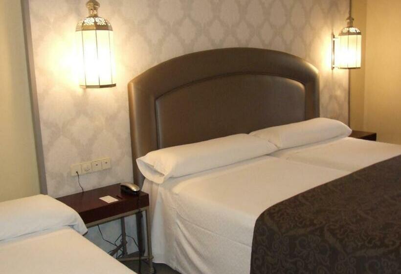 スタンダードルーム, Macia Alfaros