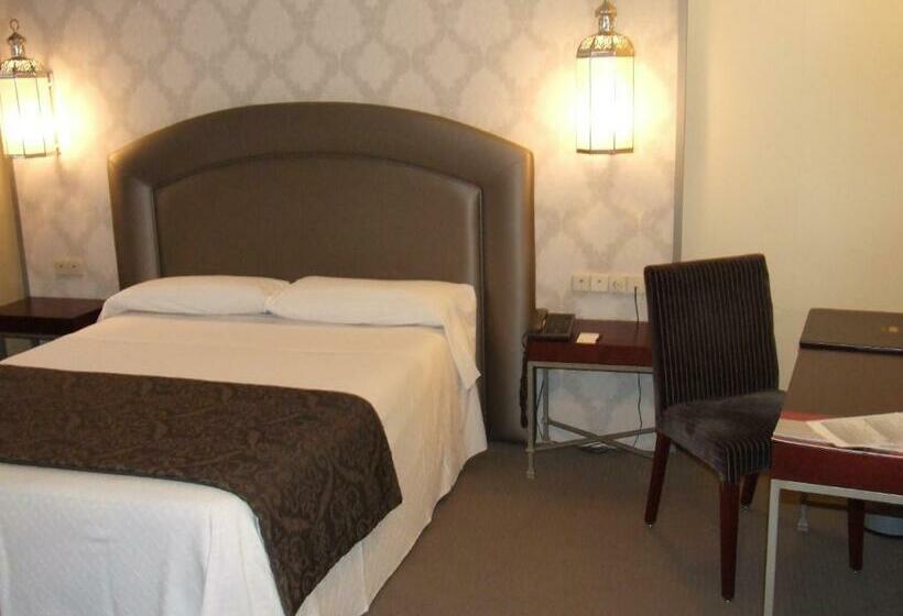 スタンダードシングルルーム, Macia Alfaros