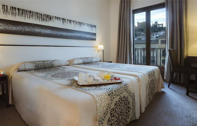 Номер Стандарт, Macia Plaza