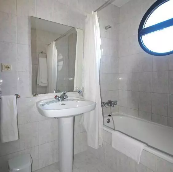 Chambre Standard, Marinetto