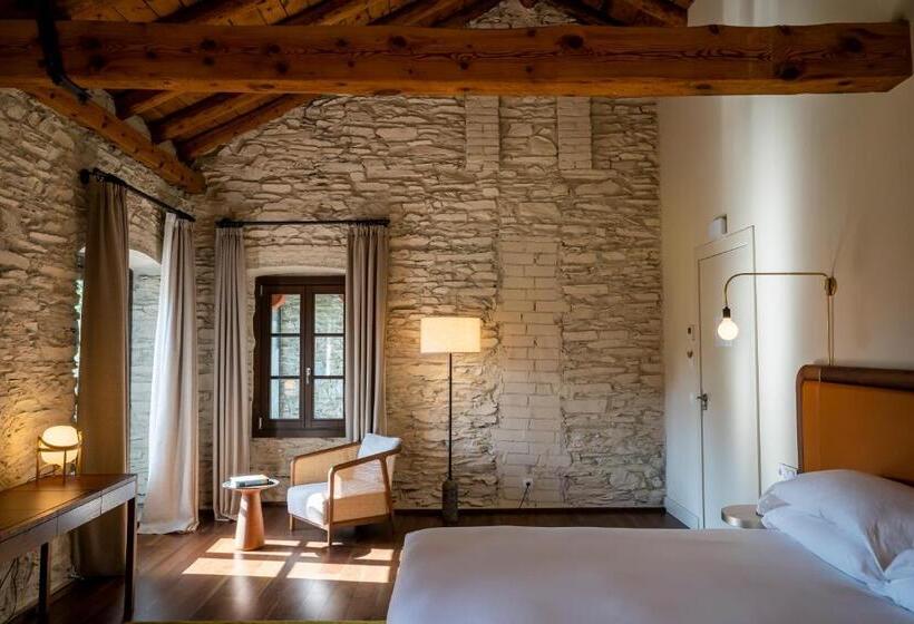 Номер Deluxe, Torre Del Remei