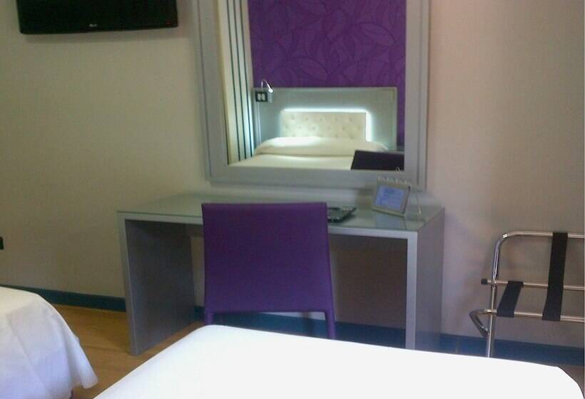 غرفة قياسية ثلاثية, Molinos