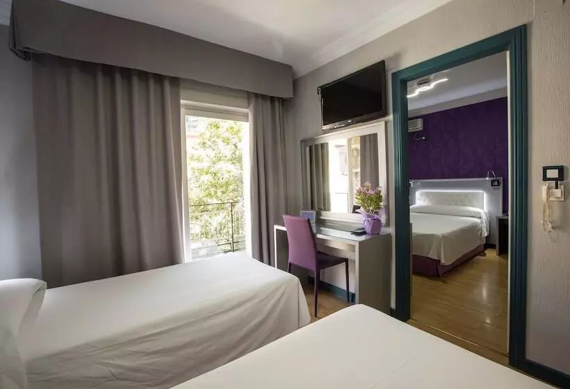 Standard Quadruple Room, Molinos
