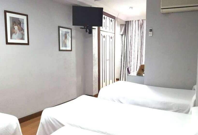 غرفة قياسية رباعية, Molinos