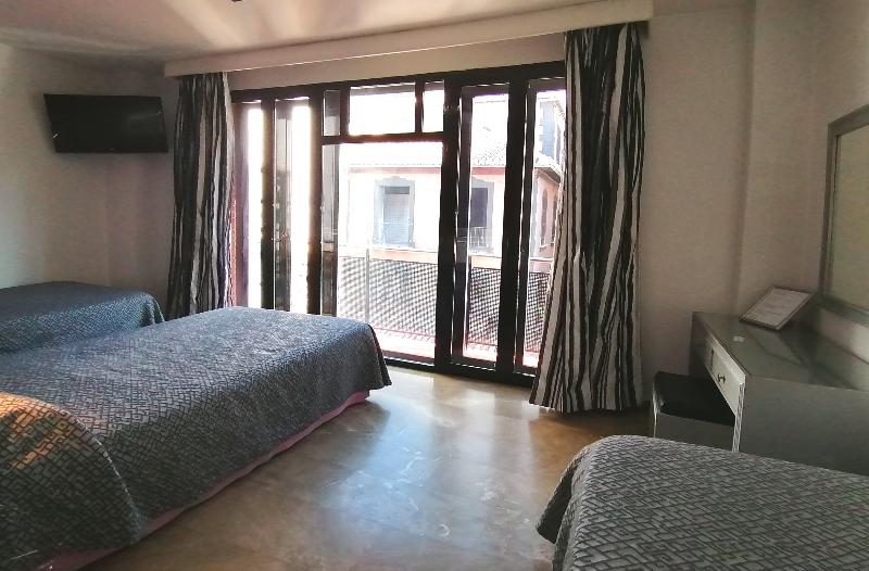 غرفة قياسية ثلاثية, Molinos