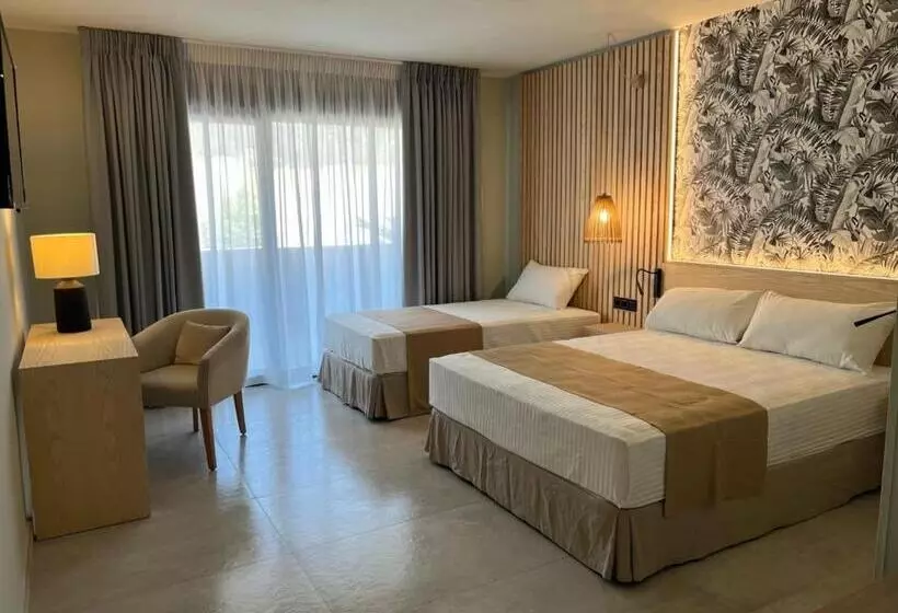 Standard Triple Room, Noy