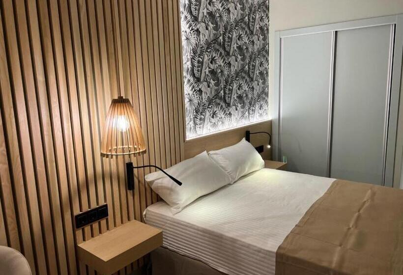 スタンダードシングルルーム, Noy