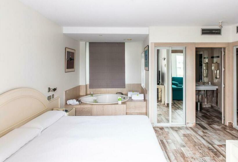 Люкс с гидромассажем, Palacio Del Mar