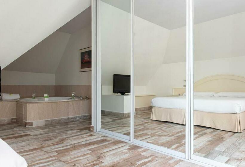 Люкс с гидромассажем, Palacio Del Mar