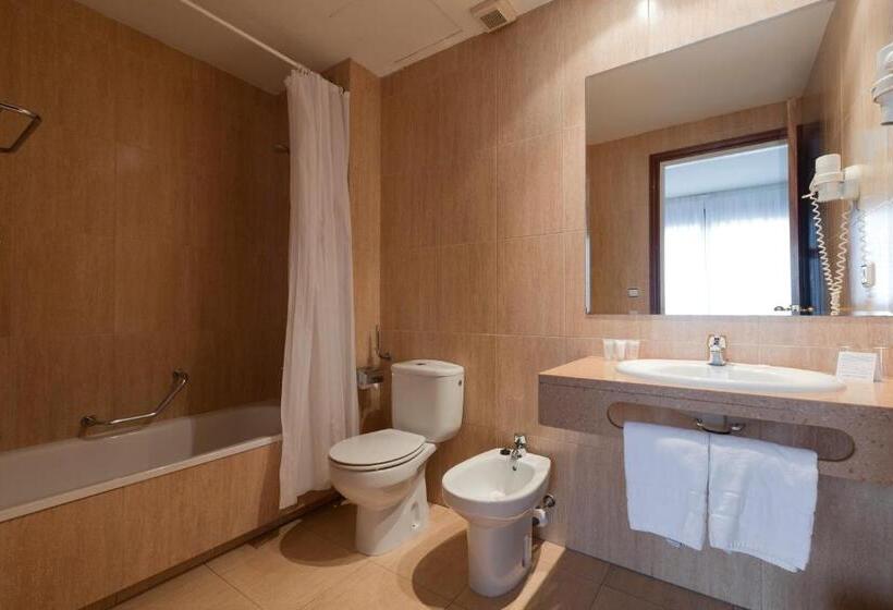 Номер Стандарт Трехместный, Peninsular