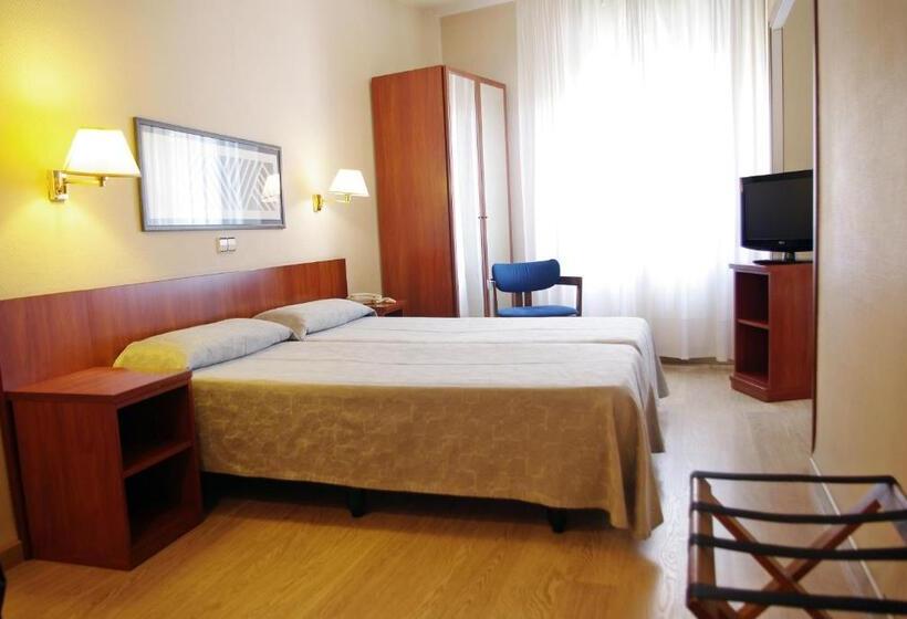 Номер Стандарт Трехместный, Peninsular