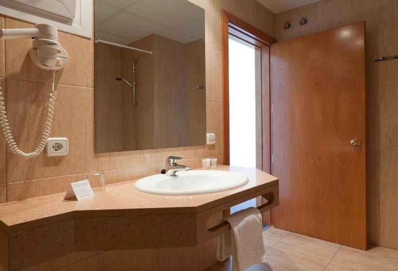 Номер Стандарт Трехместный, Peninsular