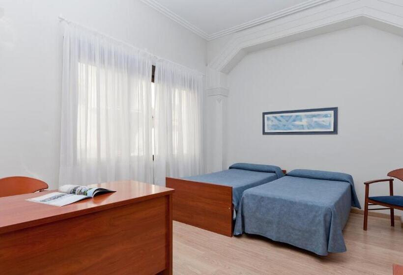 Четырехместный Номер Стандарт, Peninsular