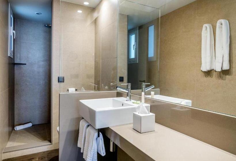 Номер Superior, Peninsular