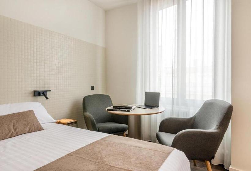 Номер Superior, Peninsular