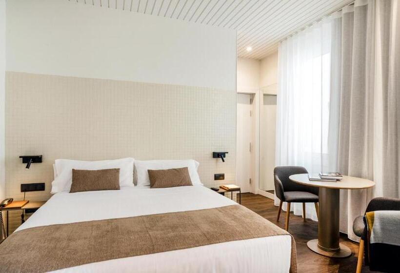 Номер Superior, Peninsular