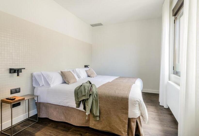 Полулюкс, Peninsular