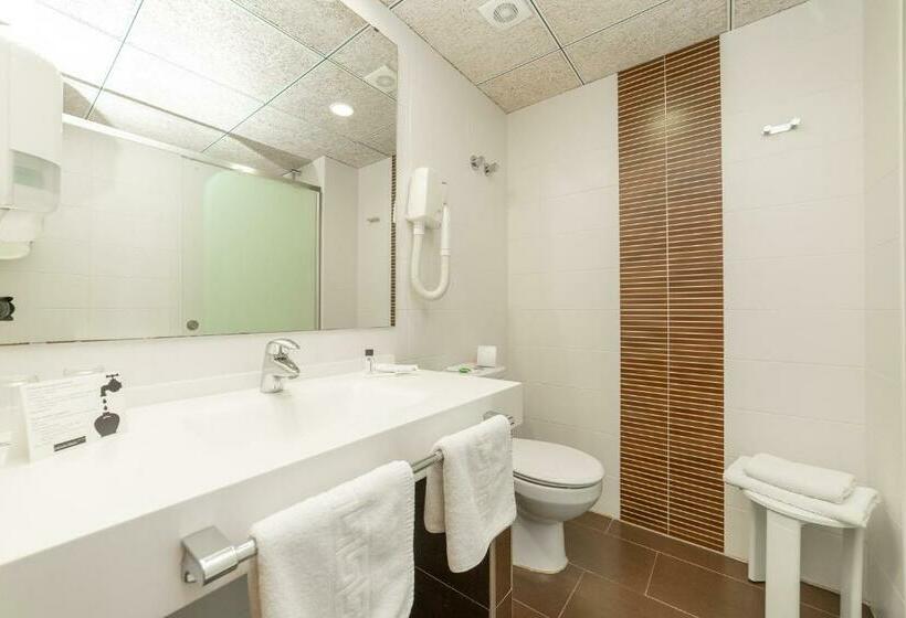 スタンダードトリプルルーム, Prado Ii