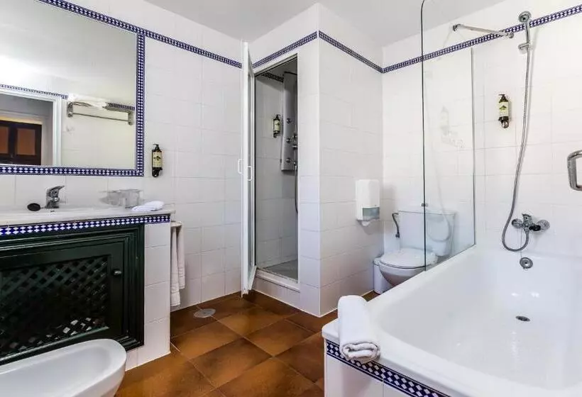 سوییت, Hacienda El Santiscal   Adults Only