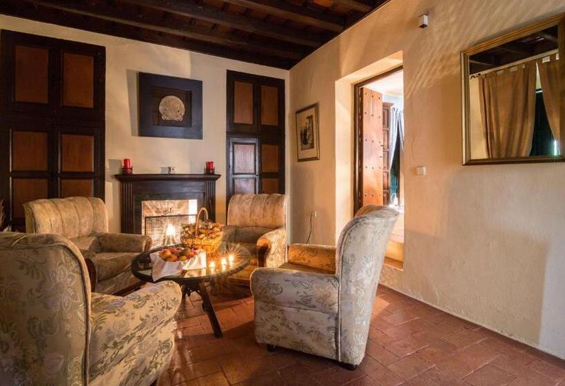 스위트, Hacienda El Santiscal   Adults Only