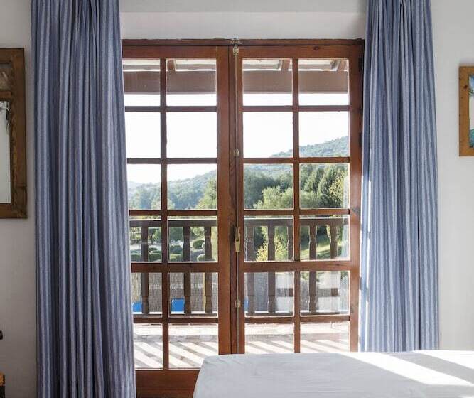 スタンダードルーム, Tugasa Las Truchas