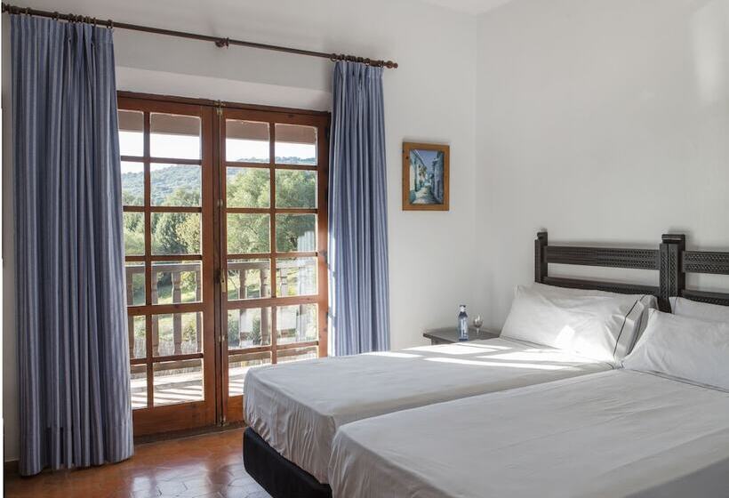 スタンダードルーム, Tugasa Las Truchas