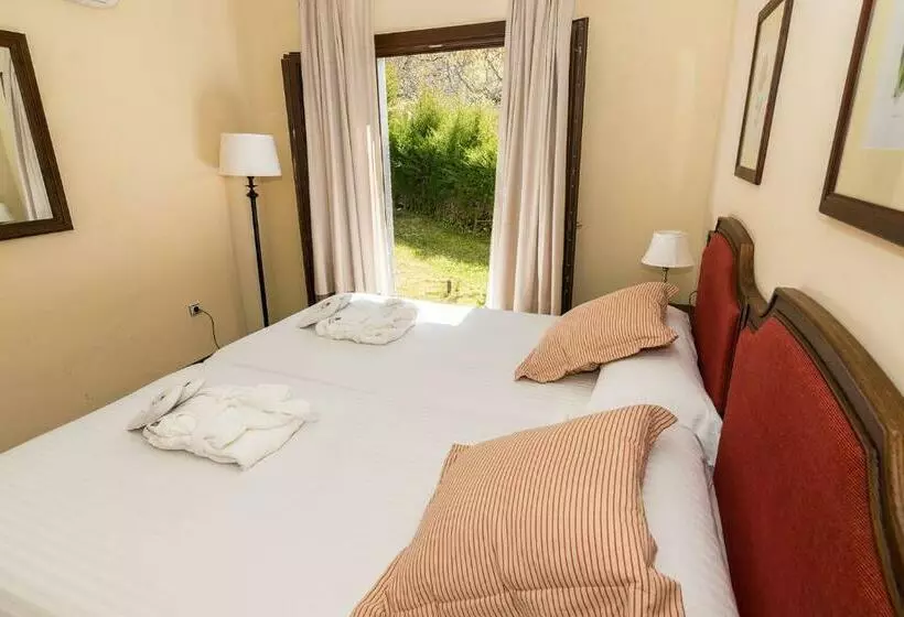 Chambre Quadruple Standard, Villa Turistica De Bubion
