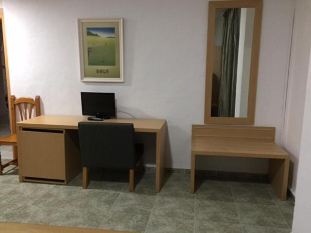 غرفة قياسية فردية, Sacratif