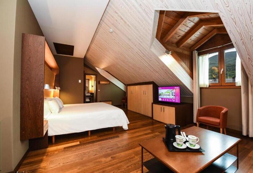 Семейный Полулюкс, Sommos Hotel Aneto