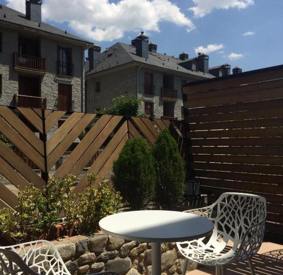 Номер Стандарт с Террасой, Sommos Hotel Aneto