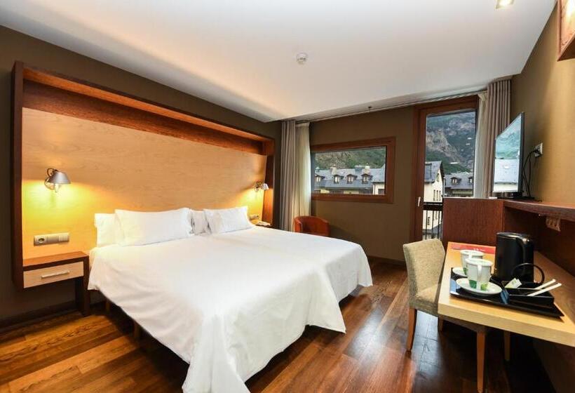 Номер Стандарт, Sommos Hotel Aneto