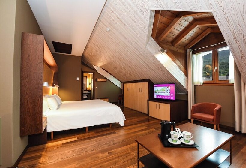 Семейный Полулюкс, Sommos Hotel Aneto