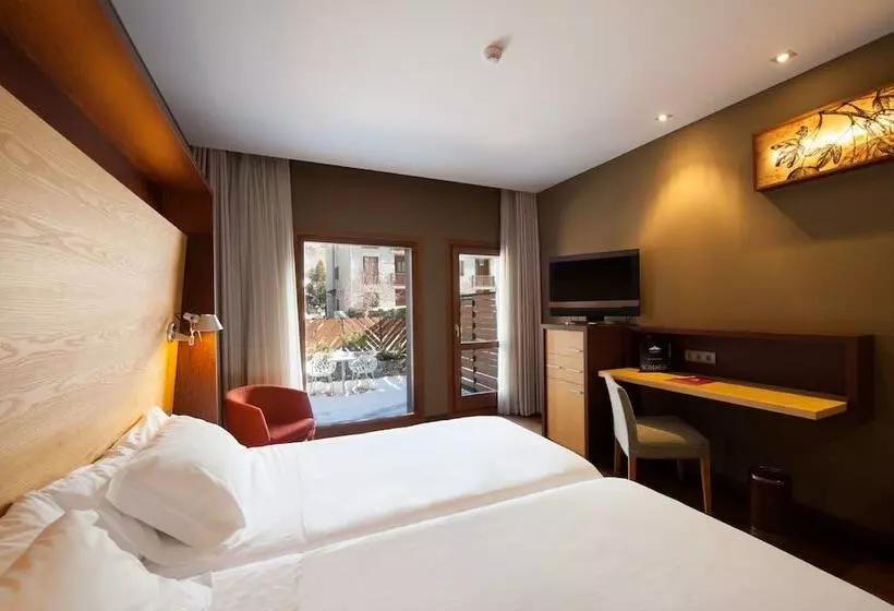 テラス付きスタンダードルーム, Sommos Hotel Aneto