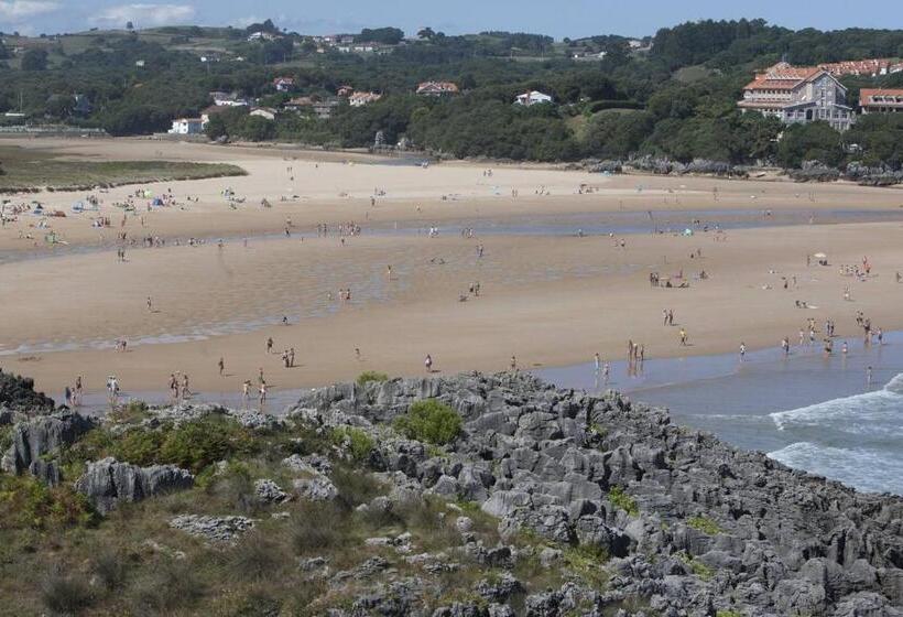 4间卧室的房子, Villa