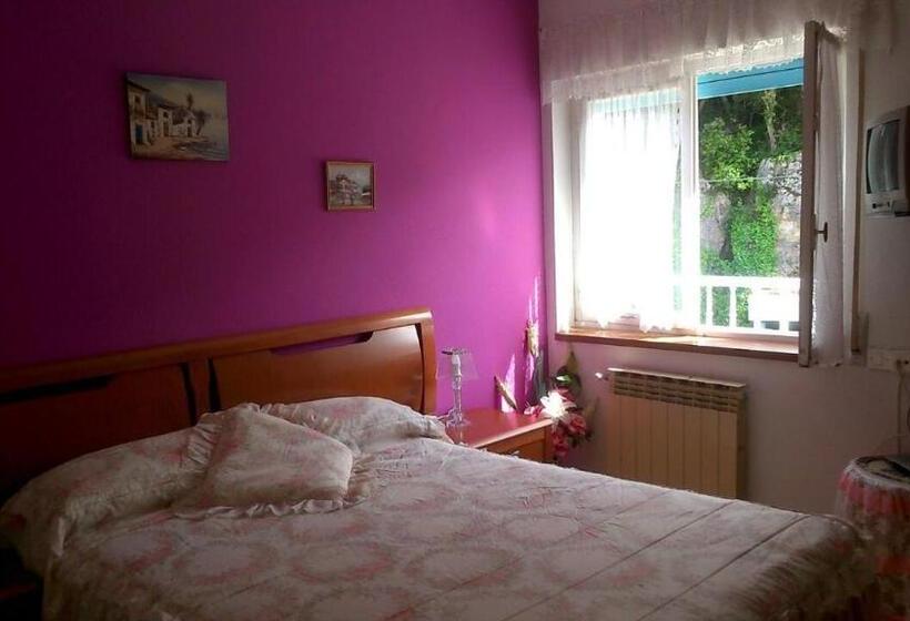 4间卧室的房子, Villa